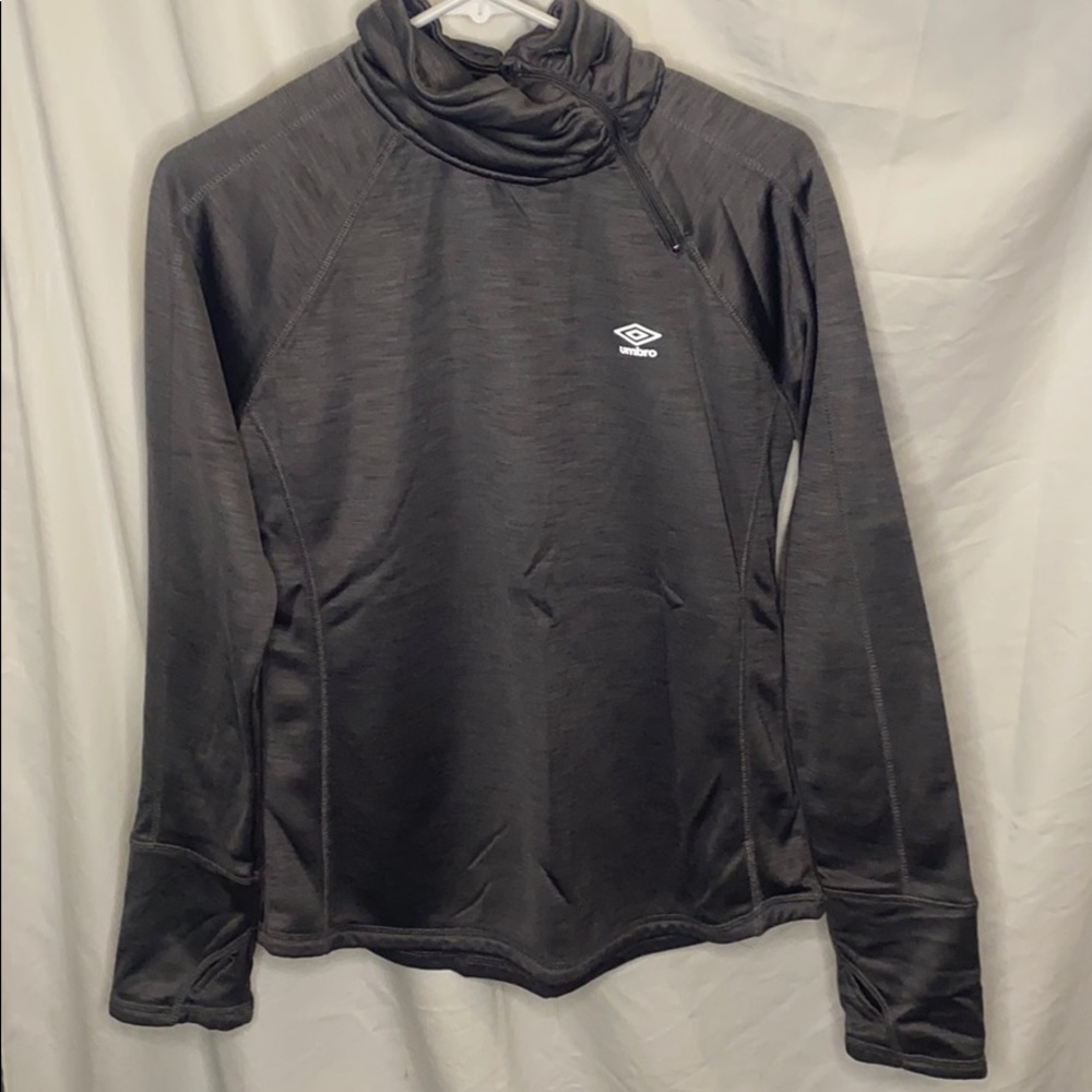 Women’s Umbro Grey sports performance pull over